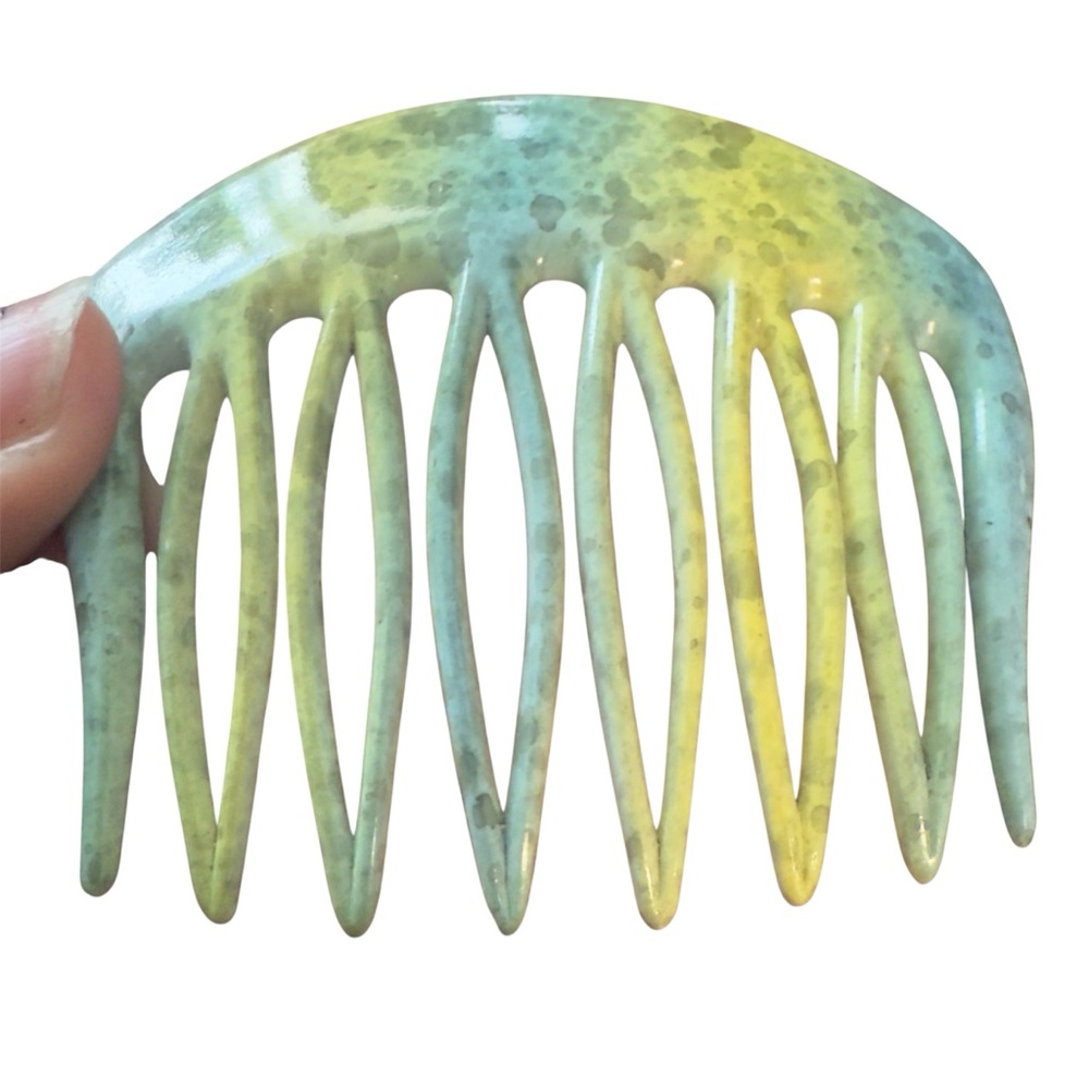 1970’s French Hair Comb in Marbled Green & Yellow, Made in Paris, Unworn